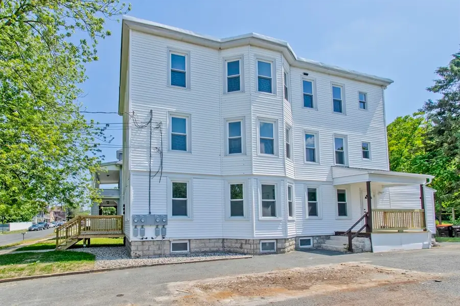 104-106 Moore St, Agawam, MA 01001 - #3