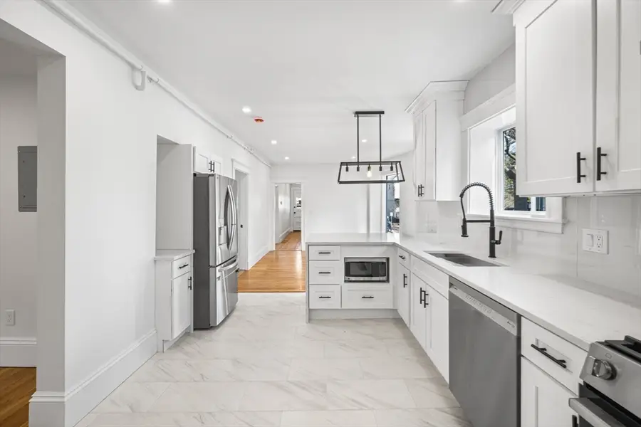 10 Beech St #2, Cambridge, MA 02140 - #2