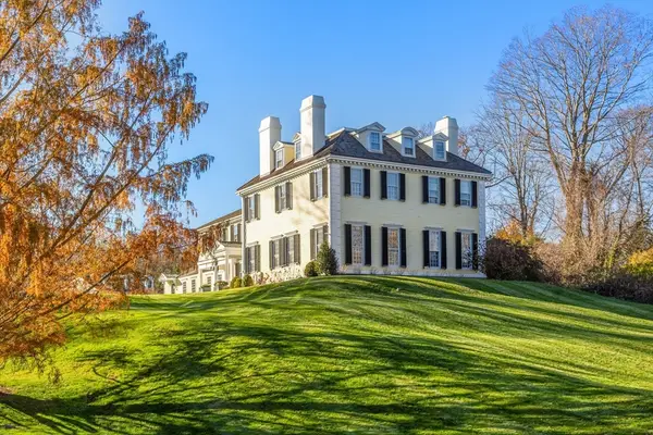 187 Main St, Hingham, MA 02043