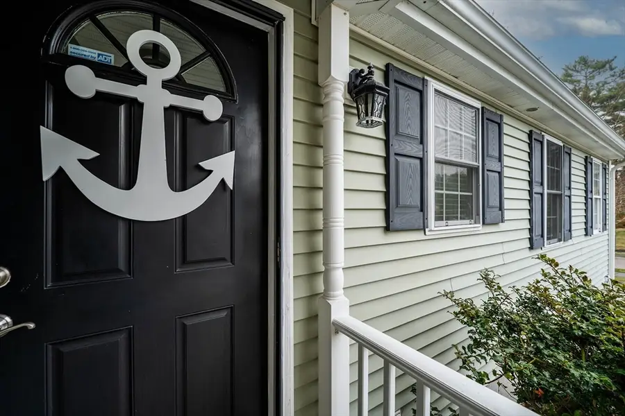 3 Lynne Rd, Wareham, MA 02571 - #2