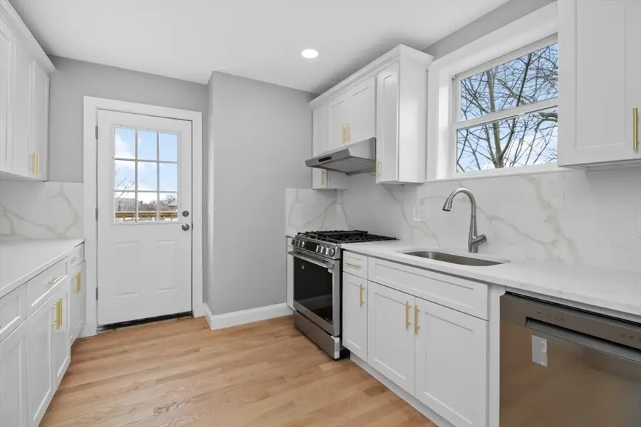 66 Stanley St #3, Boston, MA 02125 - #3