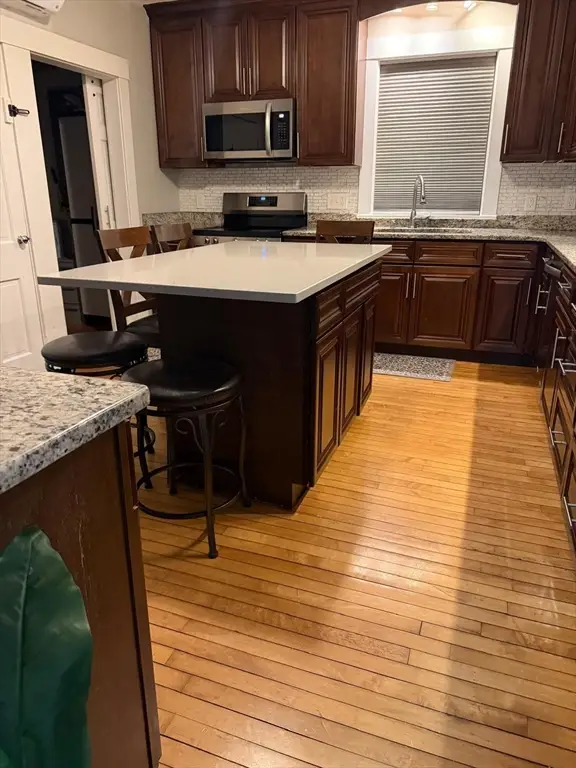 65 Milford St, Mendon, MA 01756 - #3