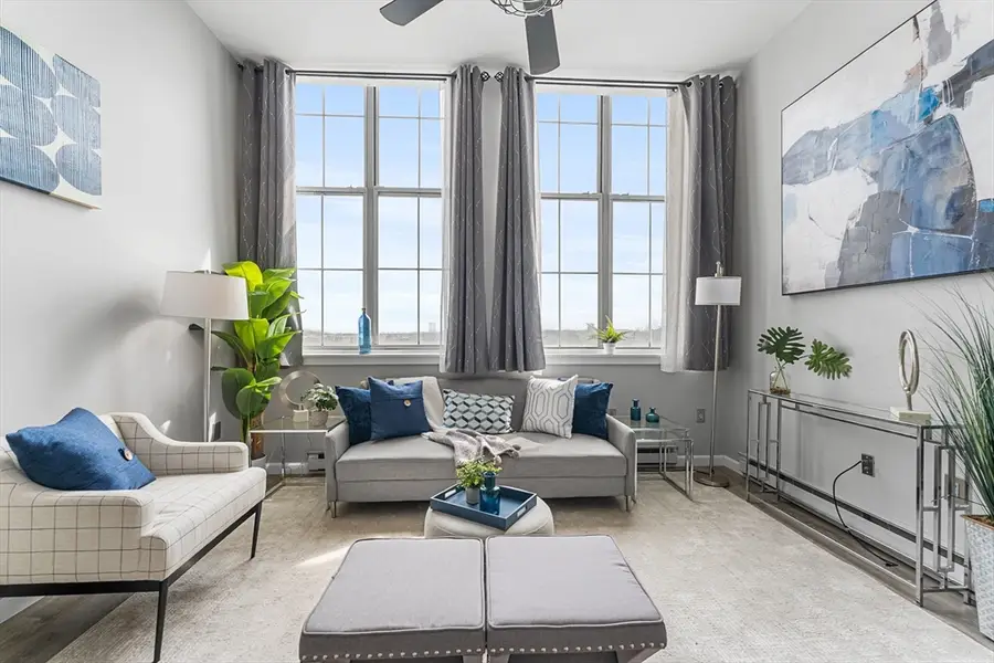 240 Heath St #PH18, Boston, MA 02130 - #2