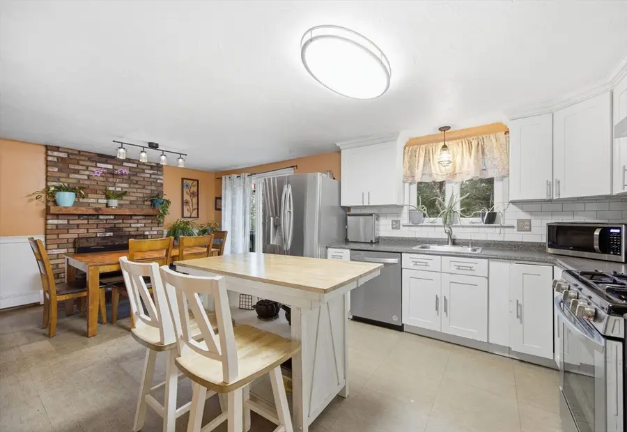 5 Constitution Dr, Plymouth, MA 02360 - #3