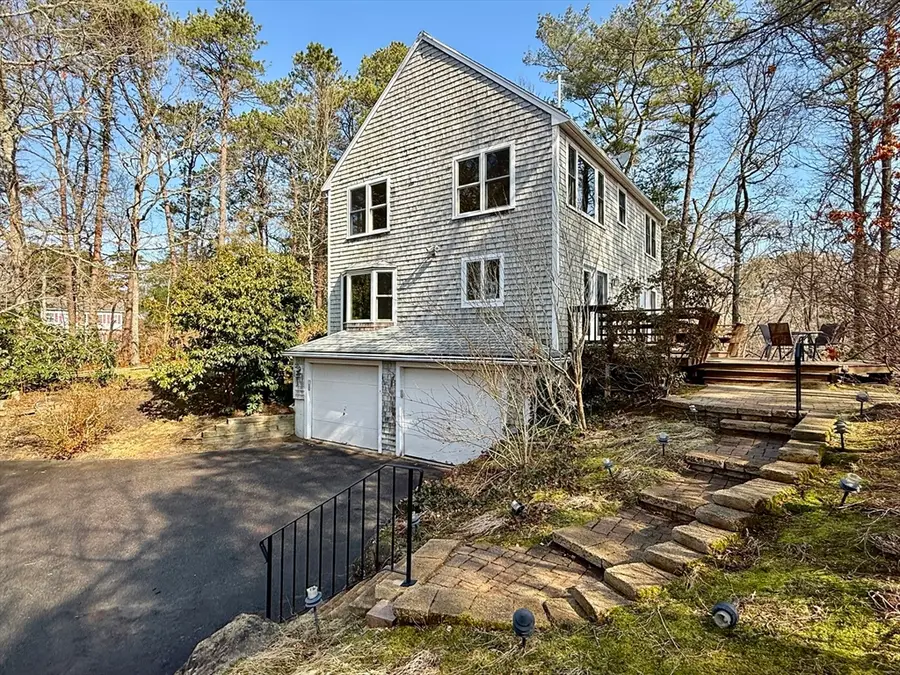 134 Kathleen Dr, Plymouth, MA 02360 - #2