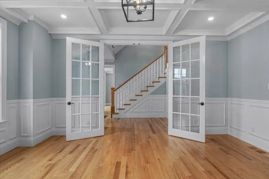 35 Shuttleworth, Dedham, MA 02026 - #3