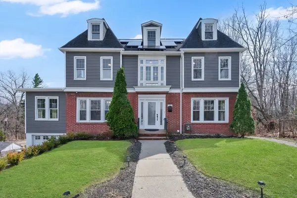 186 Belvidere St, Springfield, MA 01108