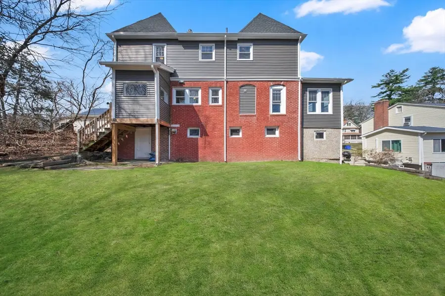 186 Belvidere St, Springfield, MA 01108 - #3