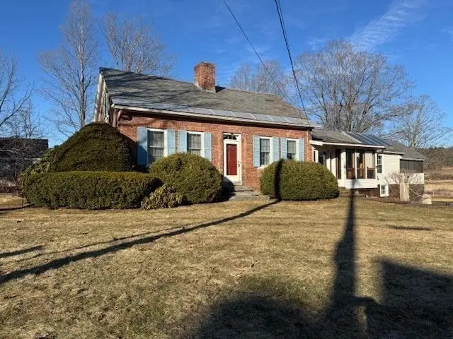 46 Maple St, Northfield, MA 01360 - #1