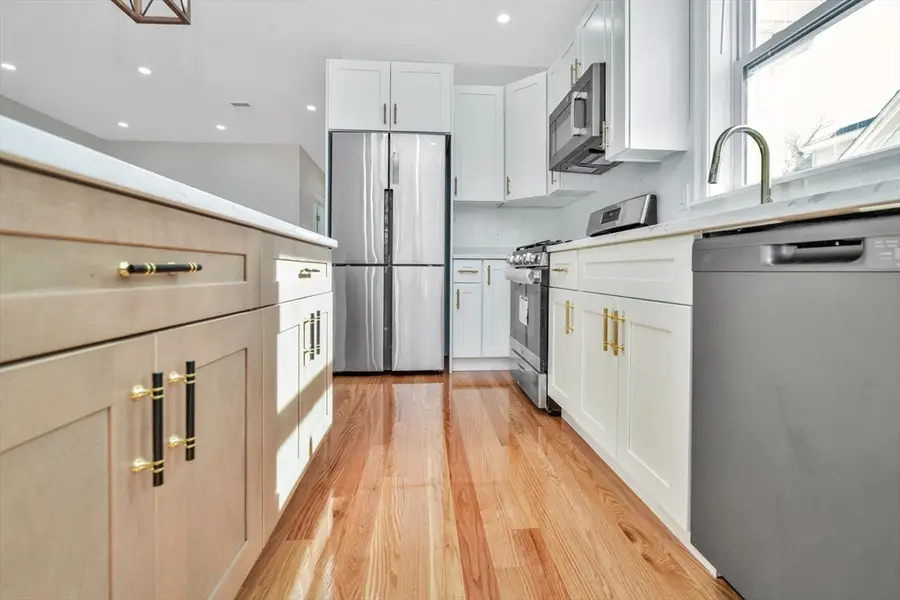 30 Hiawatha Rd, Boston, MA 02126 - #3