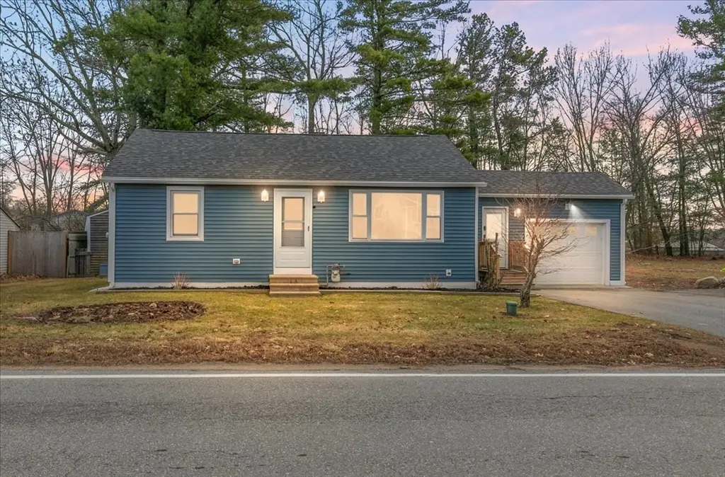 18 Old Rd, Plaistow, NH 03865 - #1