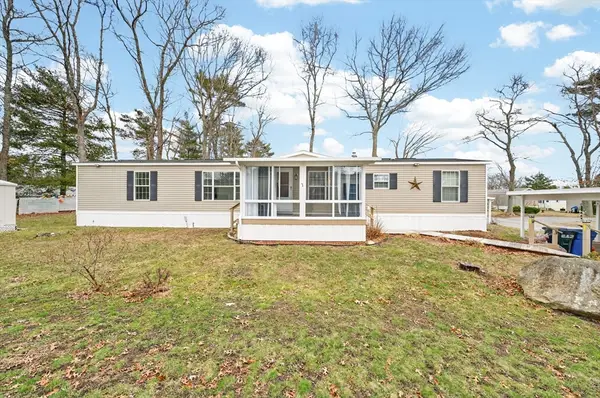 18 Timber Lane, Wareham, MA 02576