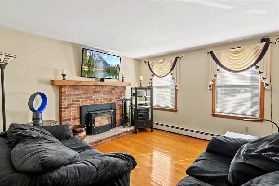 216 W Mountain St, Worcester, MA 01606 - #2