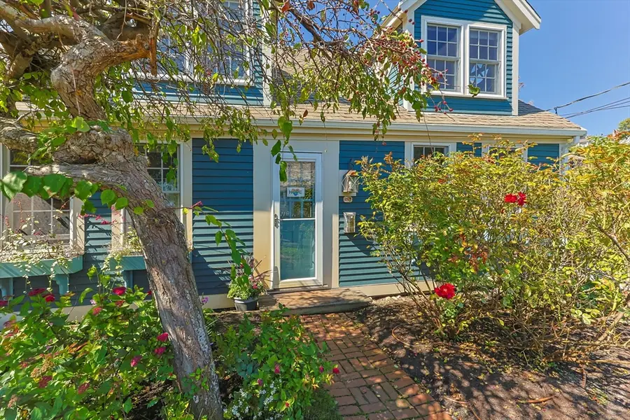 28 Commercial Street #2, Provincetown, MA 02657 - #3