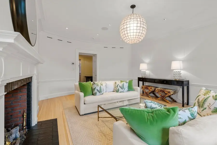 62 Beacon #3, Boston, MA 02108 - #3