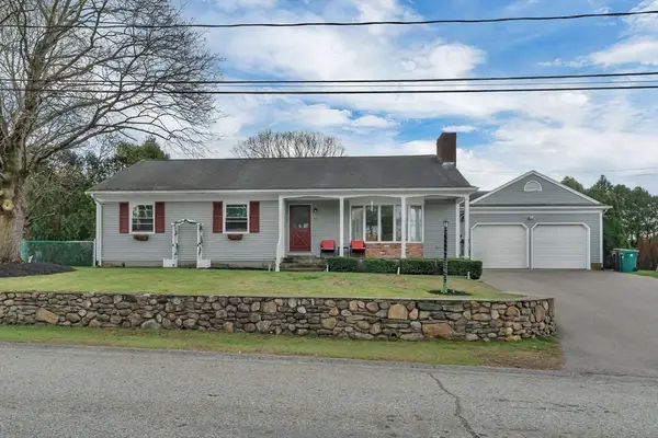 33 Achille St, Woonsocket, RI 02895