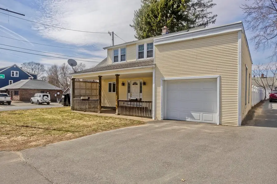 328 Newton St, South Hadley, MA 01075 - #3