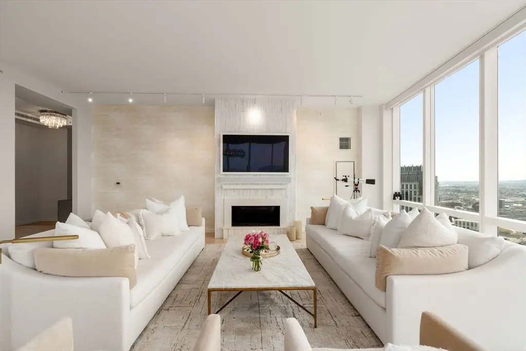 1 Franklin St #4602, Boston, MA 02110 - #1