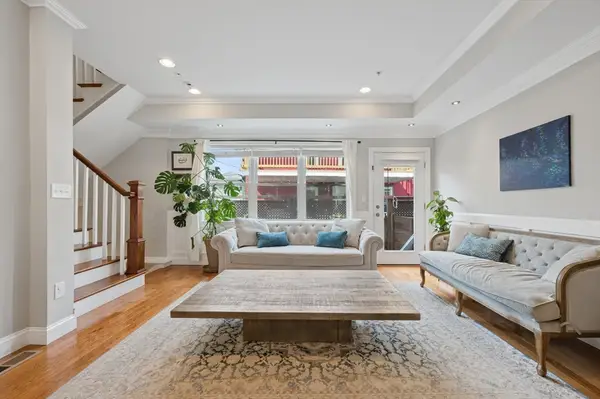 140 School St #2, Boston, MA 02130