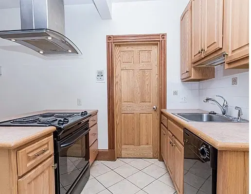 97 Myrtle St #1, Boston, MA 02114 - #2