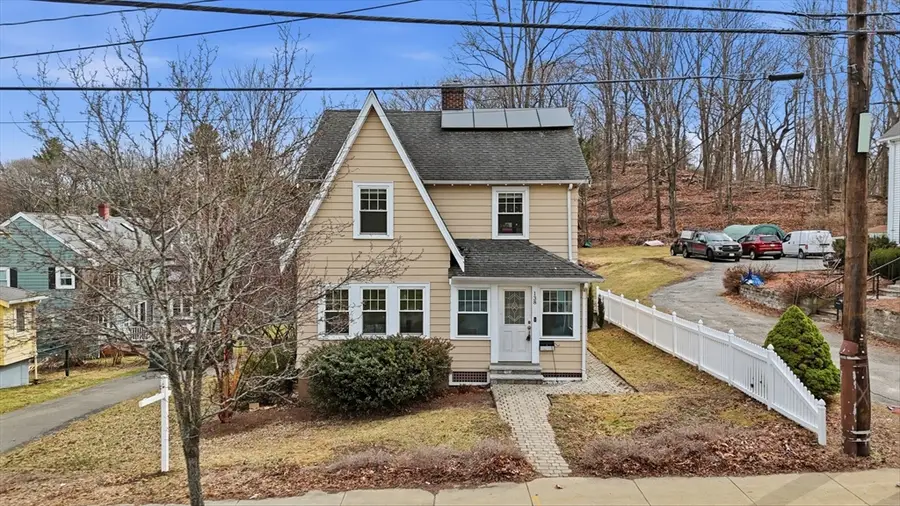138 Pleasant St, Woburn, MA 01801 - #2