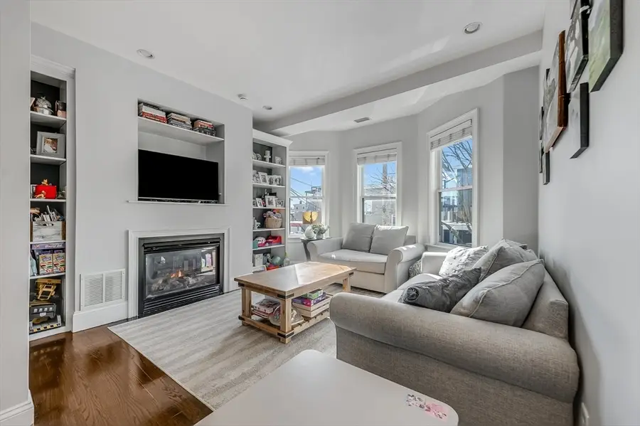 720 E 8th St #2, Boston, MA 02127 - #2