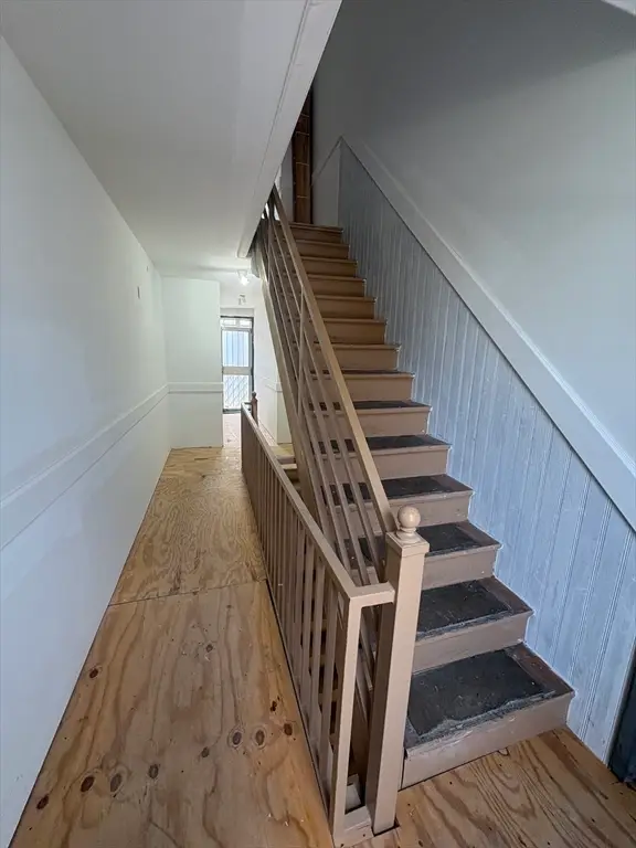 632 S East, Holyoke, MA 01040