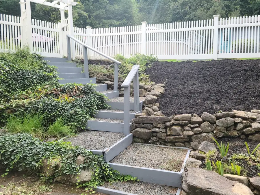 170 Bridge St, Warren, MA 01083 - #3