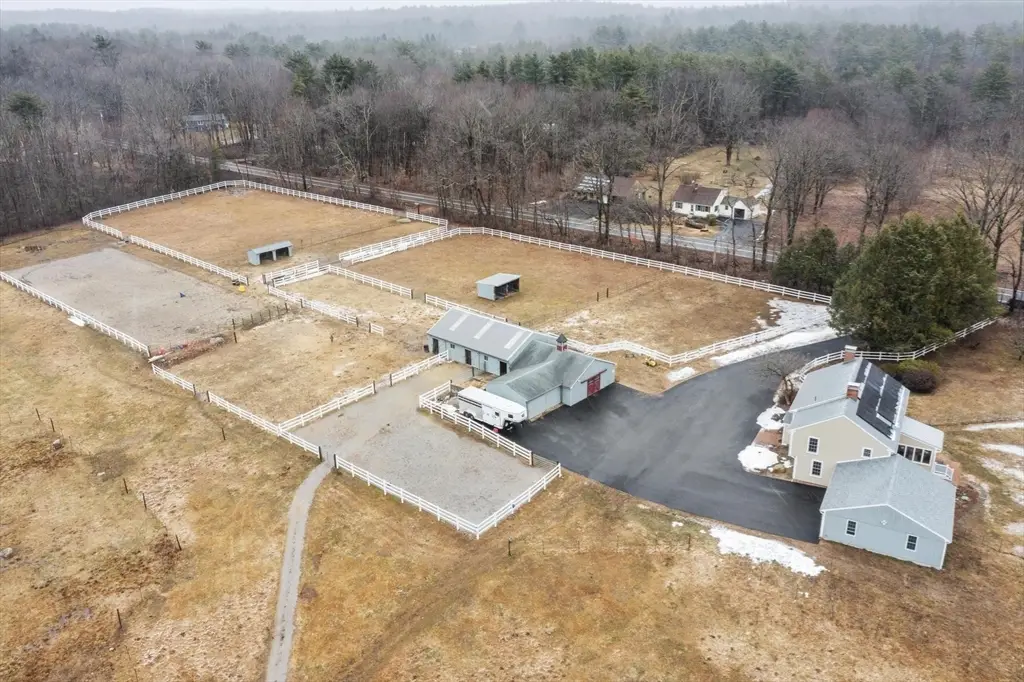 190 Hardwick, Petersham, MA 01366 - #1