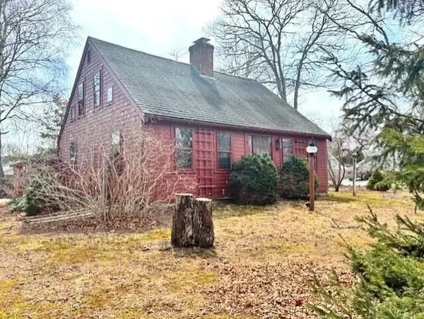366 Winslow Gray Rd, Yarmouth, MA 02673