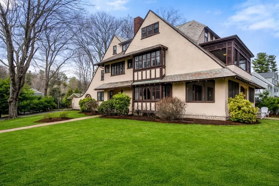 12 Leighton Rd, Wellesley, MA 02482 - #2