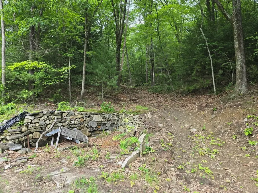 37 N Farms Rd, Haydenville, MA 01039 - #2