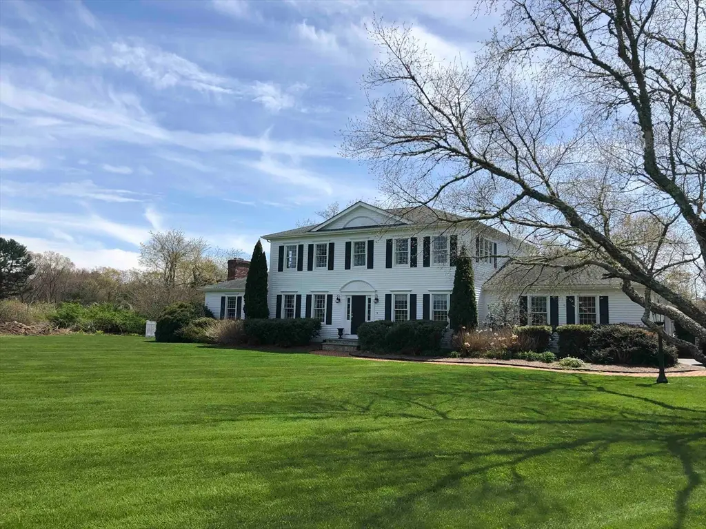 523 Old Westport Rd, Dartmouth, MA 02747 - #1