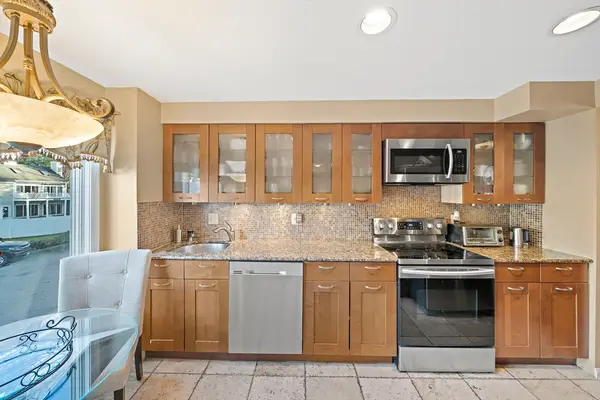 86 Abington Rd #86, Danvers, MA 01923