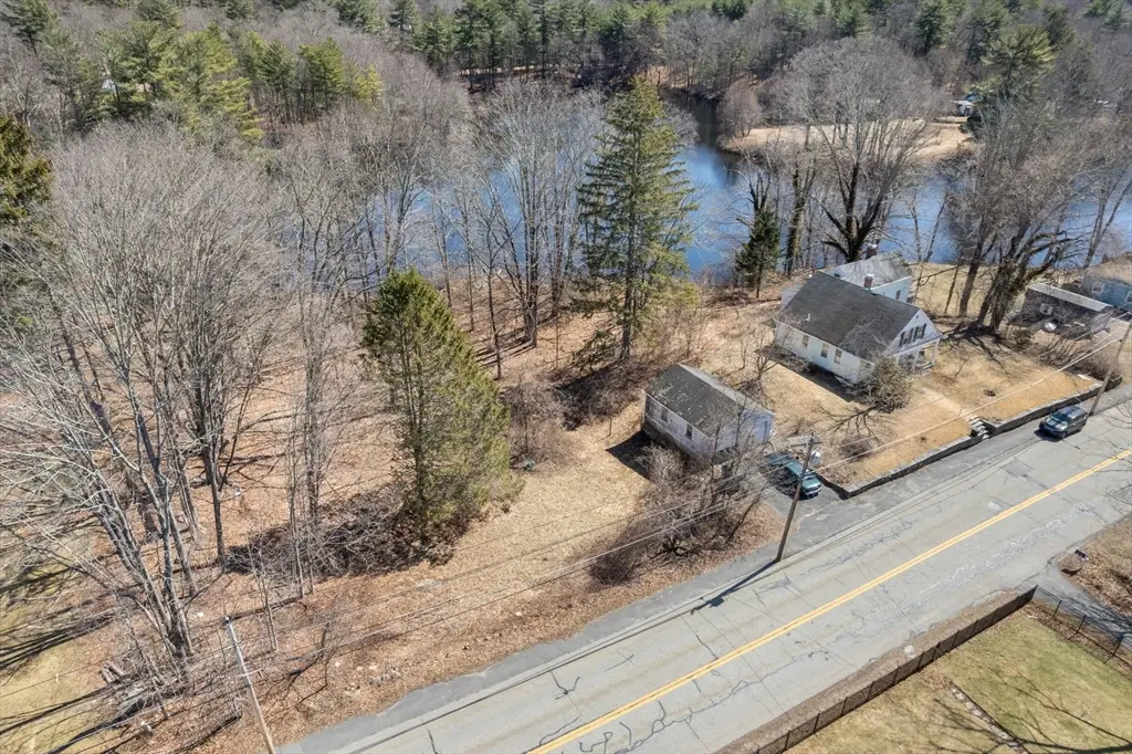 17 N Main St, Upton, MA 01568 - #1