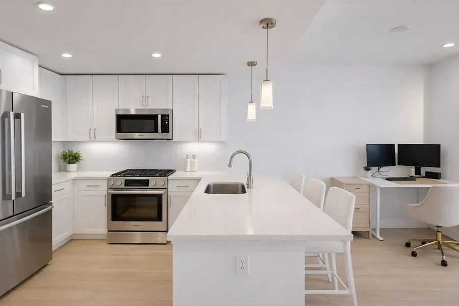 7 Beech St #301, Cambridge, MA 02140 - #2