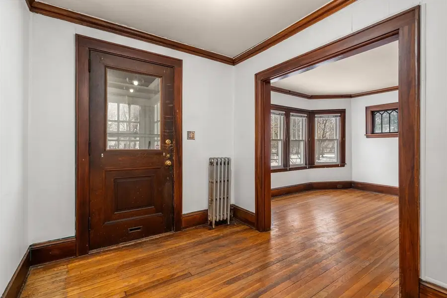 27-28 Seagrave Rd, Cambridge, MA 02140 - #3