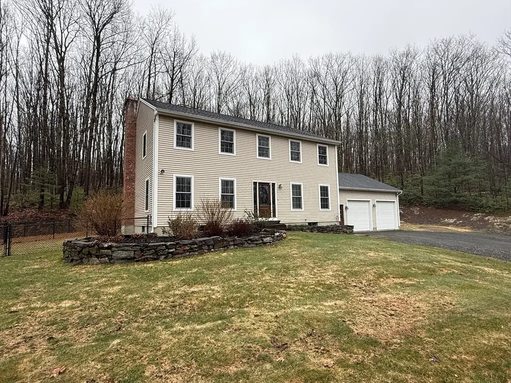 1048 Main Rd, Granville, MA 01034 - #1