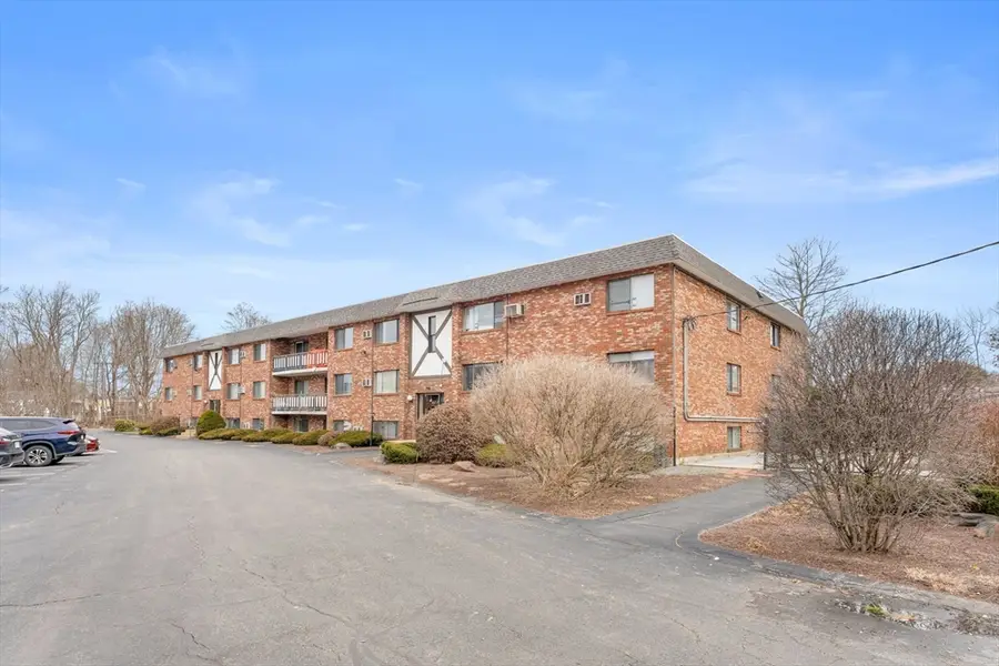 65 Mccormick Ter #10, Stoughton, MA 02072 - #3