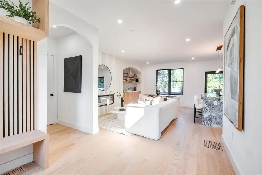 290 Watertown Street #3., Newton, MA 02458 - #3