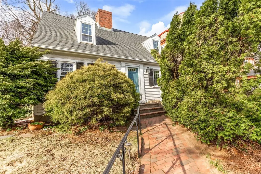 611 Franklin St, Melrose, MA 02176 - #1