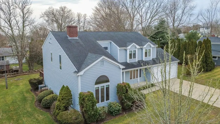 205 Perron Avenue, Somerset, MA 02726 - #3