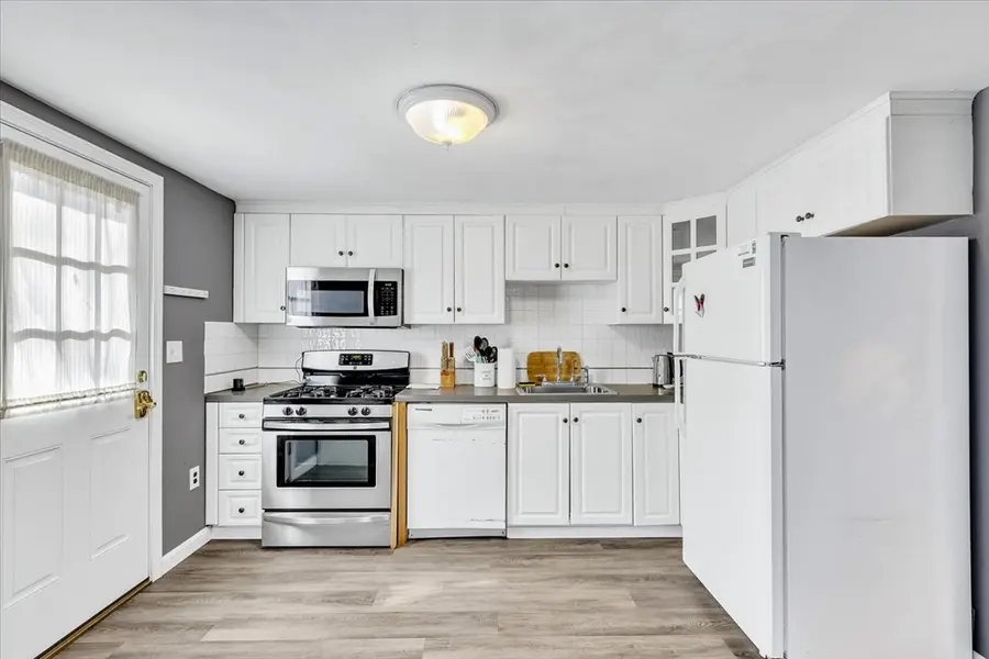 104 Edgewater Dr W, East Falmouth, MA 02536 - #3