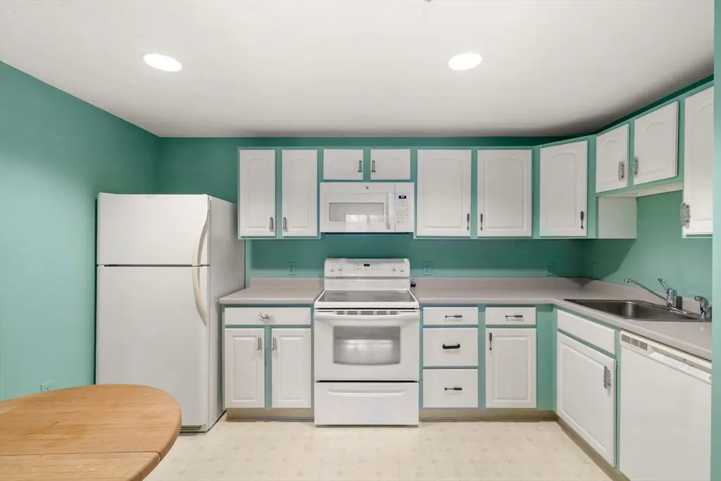 2 Ocean Ave #1M, Gloucester, MA 01930 - #1