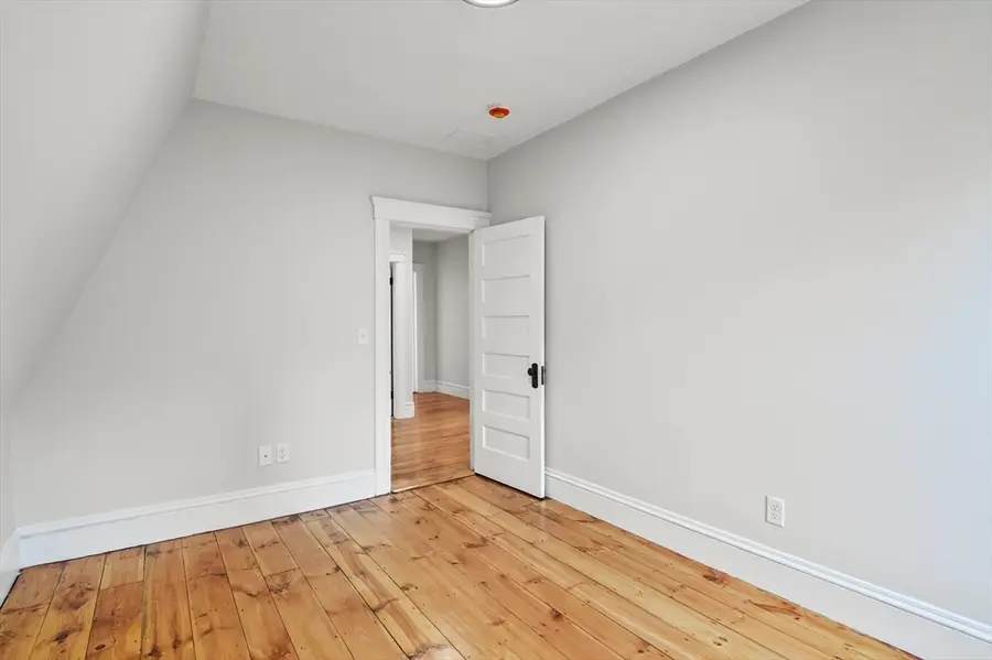 30 Boardman Street, Worcester, MA 01606 - #3