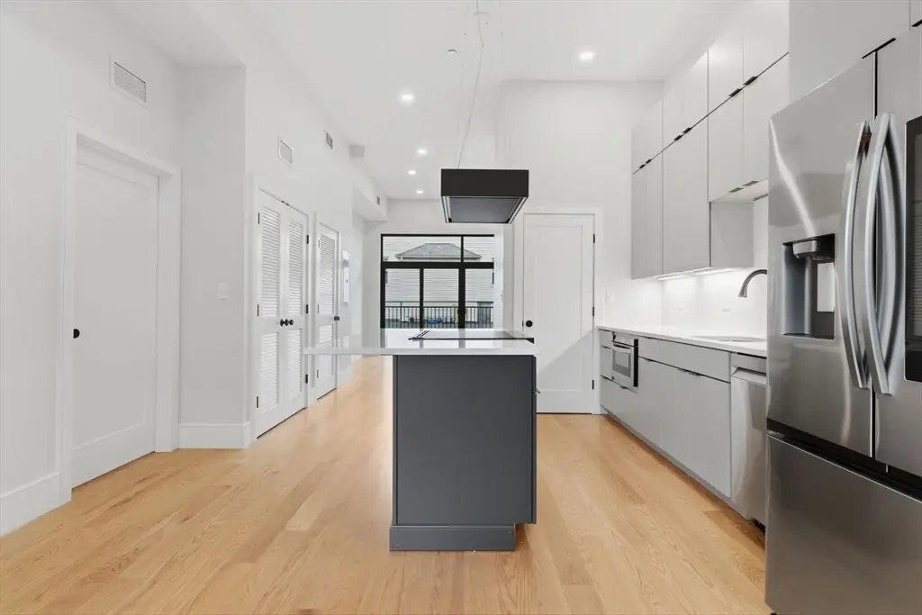 421 High St #101A, Medford, MA 02155 - #1