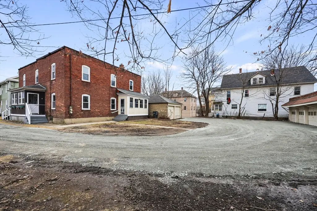 5-6 Monteleone Pl, Pittsfield, MA 01201 - #1