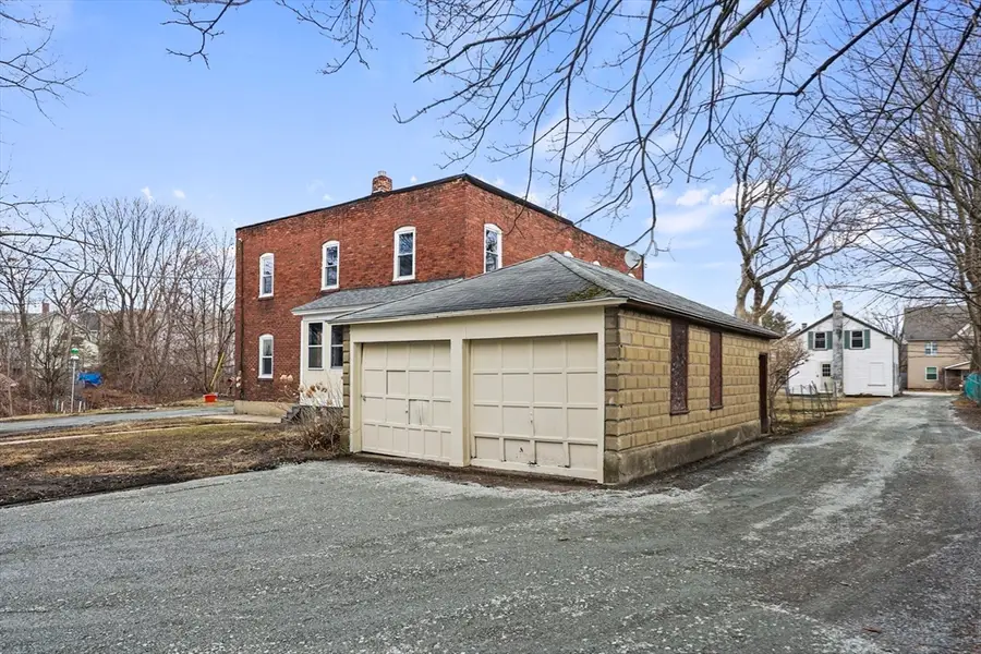 5-6 Monteleone Pl, Pittsfield, MA 01201 - #2