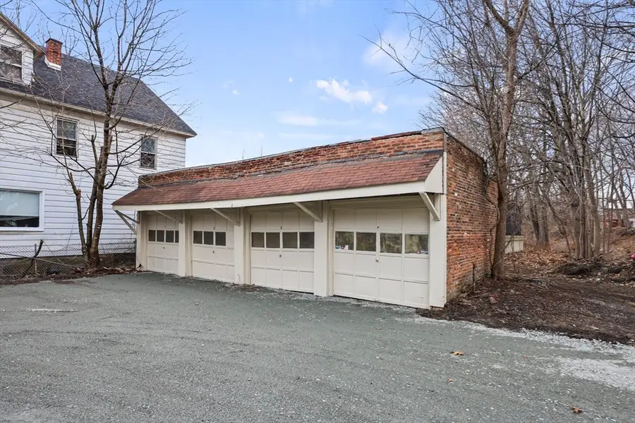 5-6 Monteleone Pl, Pittsfield, MA 01201 - #3