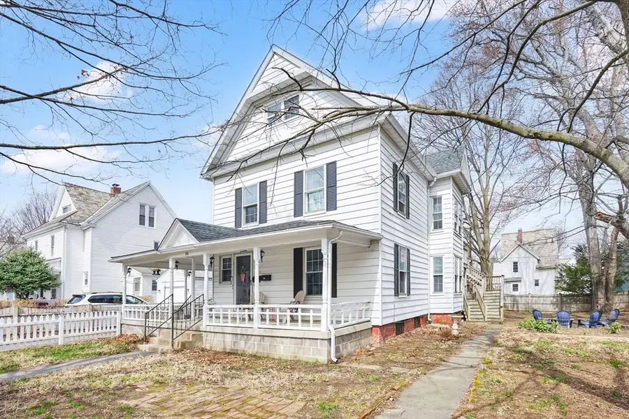 16 Washington Ave, Holyoke, MA 01040 - #3